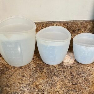 Pampered Chef silicone nesting measuring cups bowl set